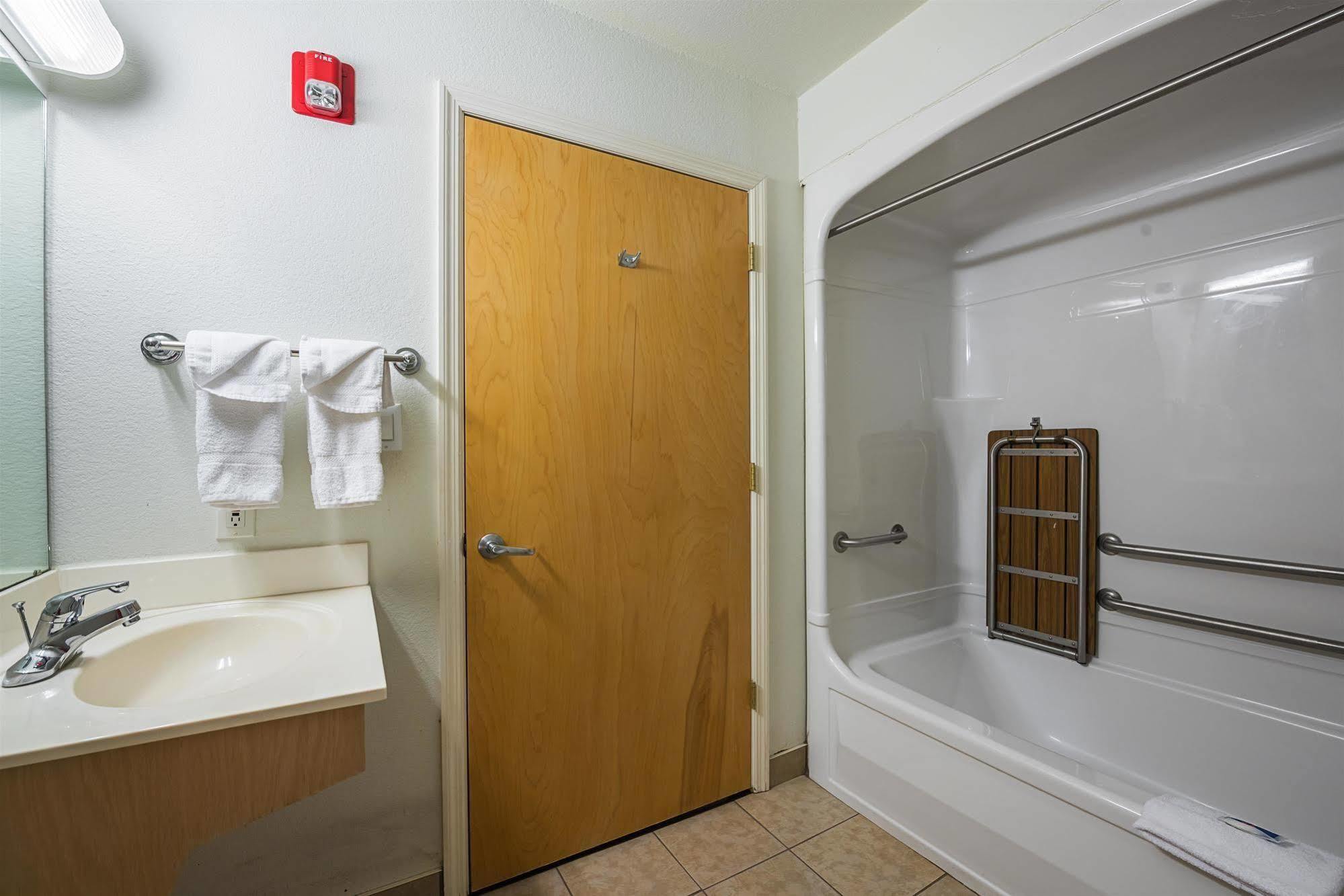 Baymont By Wyndham Athens, Tn 2* Athens